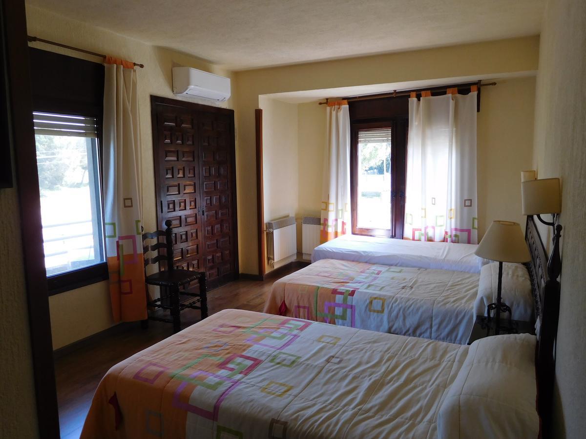 Hotel Restaurante Las Galias Суэра Экстерьер фото