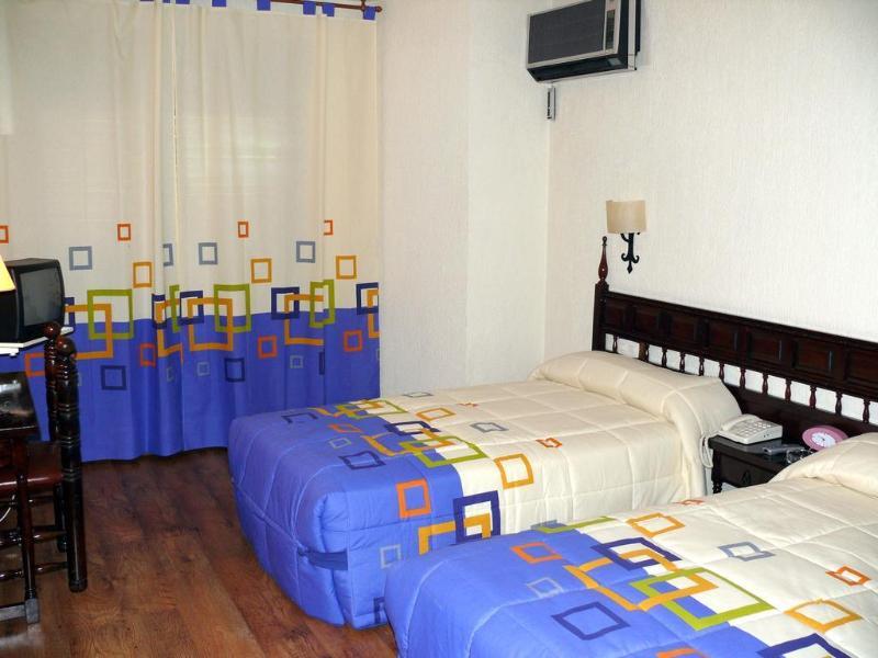 Hotel Restaurante Las Galias Суэра Номер фото