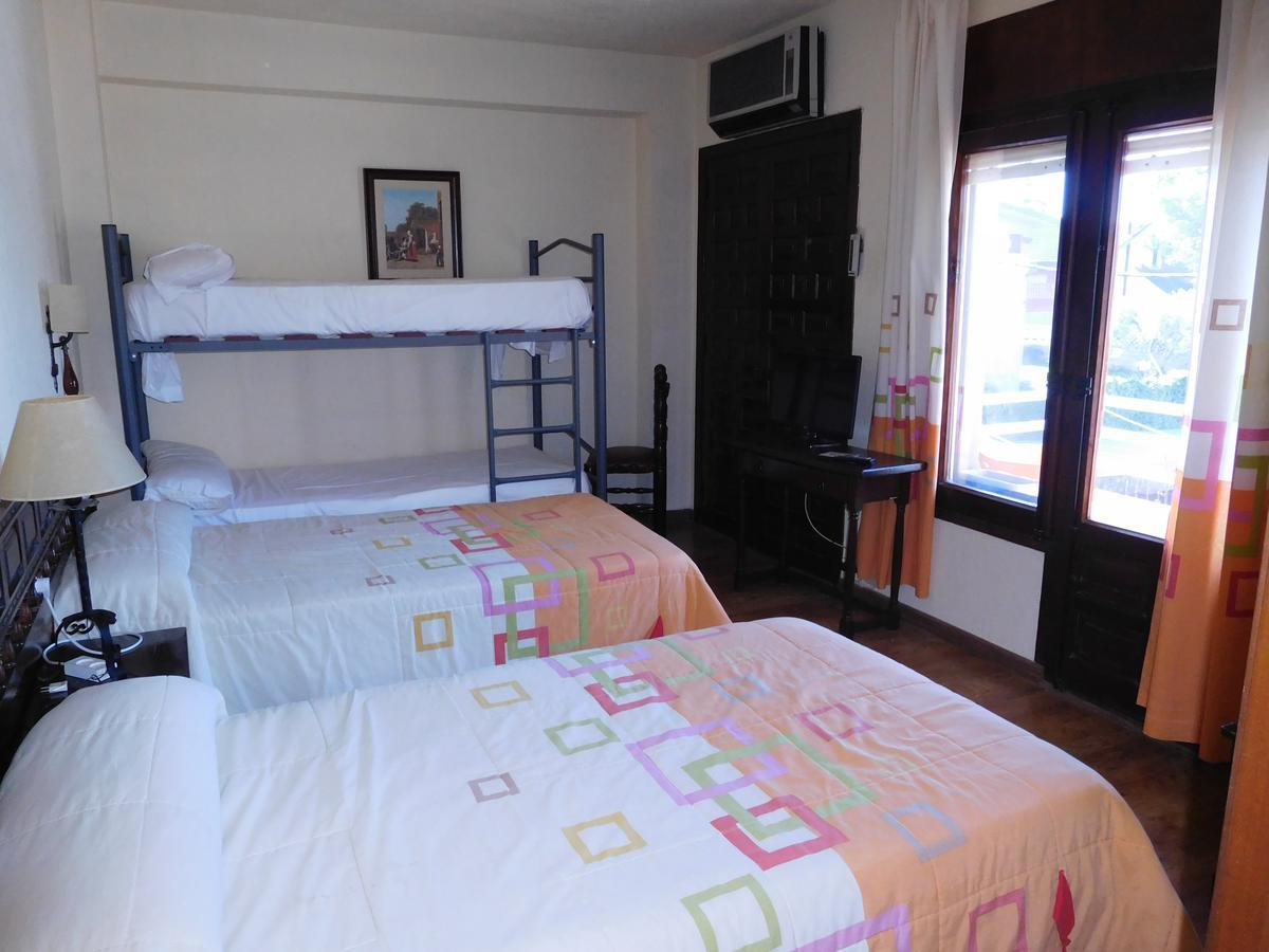 Hotel Restaurante Las Galias Суэра Экстерьер фото